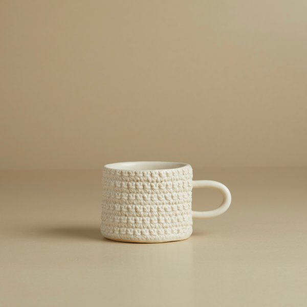 cup and saucer 03